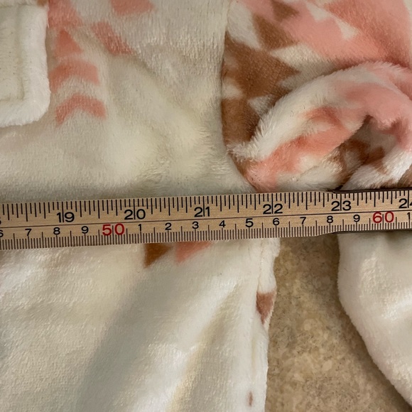 NWOT Simply southern furry Aztec jacket/Shacket size XL - Picture 4 of 5